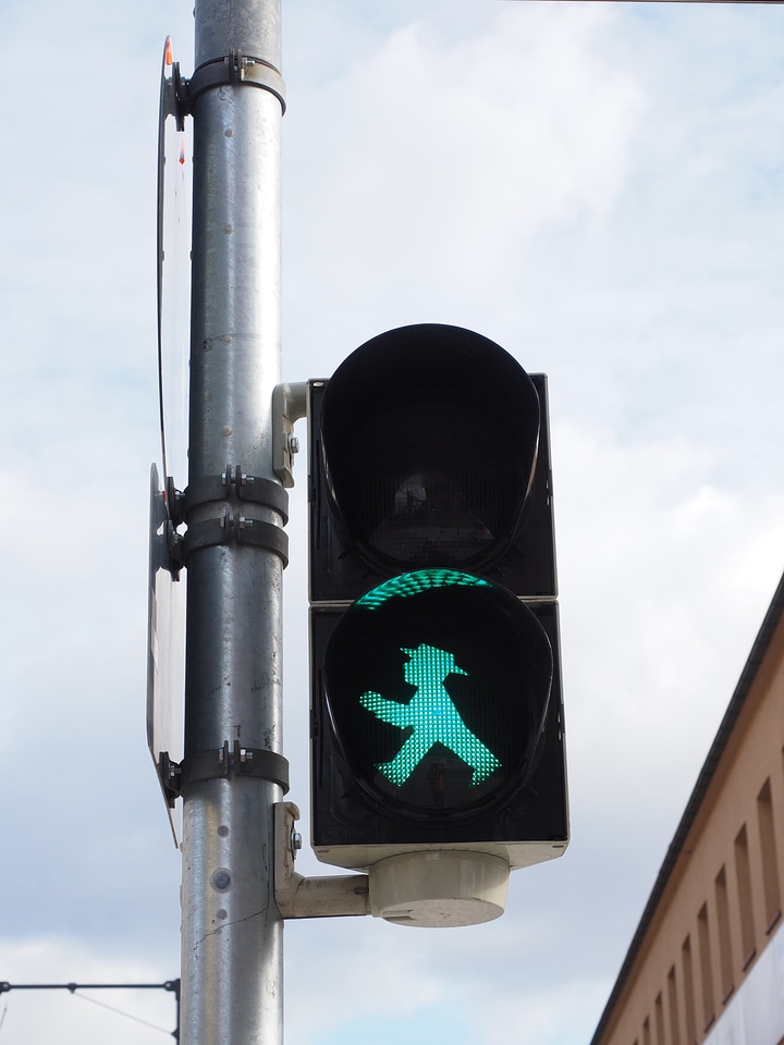 Traffic signal green males