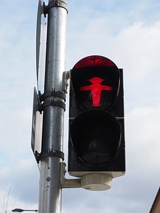 Traffic signal red males