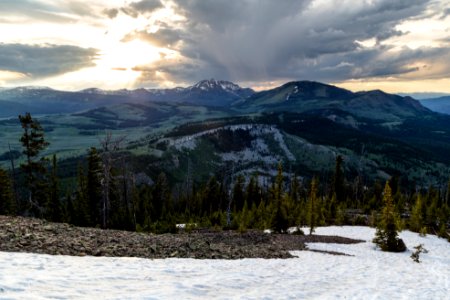 Bunsen Peak summit views photo
