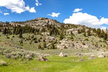 Exposed granite of Hellroaring Mountain