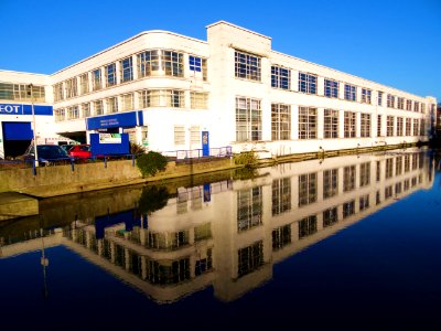 ART DECO REFLECTION