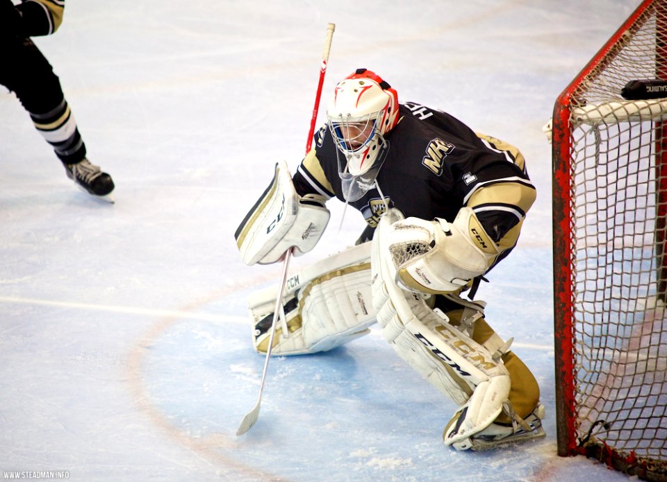 Ice Hockey - Bracknell Bees Vs Milton Keynes Lightning