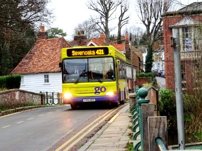 V305MDP FARNINGHAM VILLAGE KENT ENGLAND