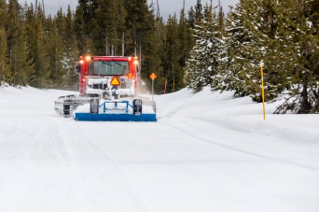 Groomer headed Southbound to Flagg Ranch (2)