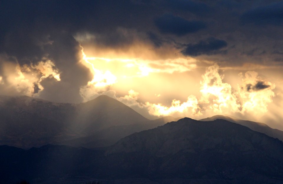 HANKSVILLE AREA, WAYNE CO, UT - 2016-09-30 - Burr Point -22 storm over henry mts