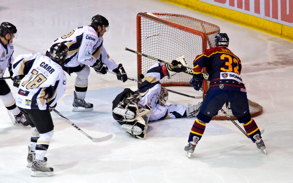 Cup Final - Guildford Flames Vs Milton Keynes Lightning