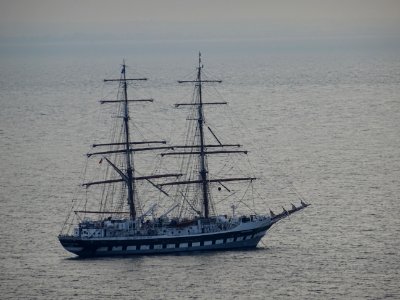 STAVROS S NIARCHOS SWANAGE BAY