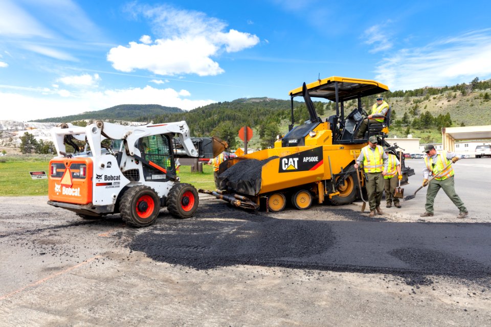 Special projects crew repair the road surface at the Mammoth three-way intersection (6)
