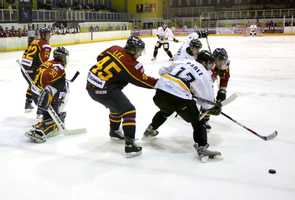 Guildford Flames At Milton Keynes Lightning