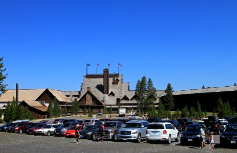 Old Faithful Inn, back side of building from parking lot