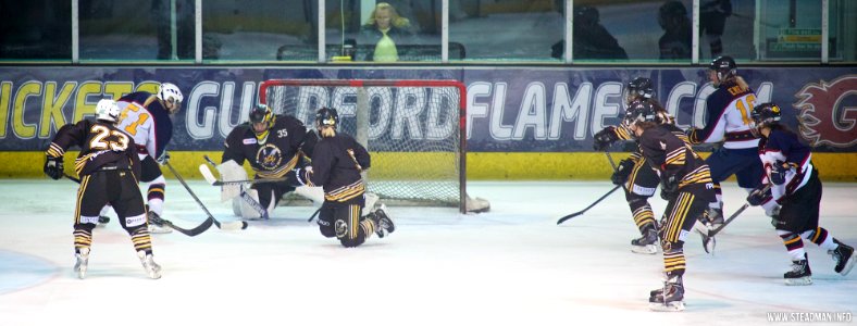 Ice Hockey - Guildford Lightning Vs Bracknell Queen Bees