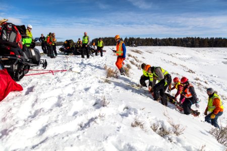 Search and rescue training: roadway rescue with oversnow vehicles (11) photo