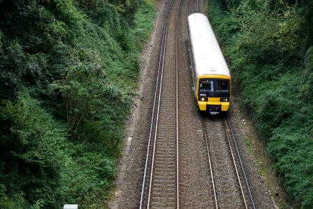 466042 and Waving Driver