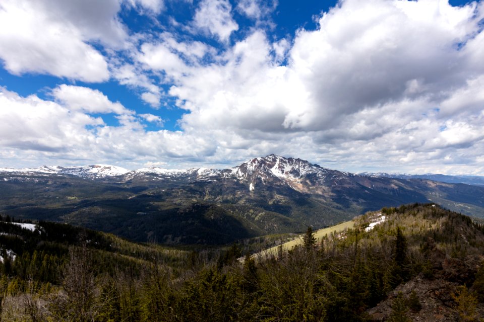 Sepulcher Mountain summit views of Electric Peak