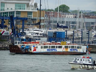 THE COWES CHAIN FERRY ⛴ Now in Portsmouth.