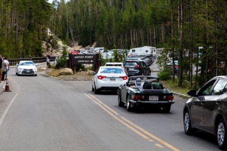 Artist Point parking area in summer