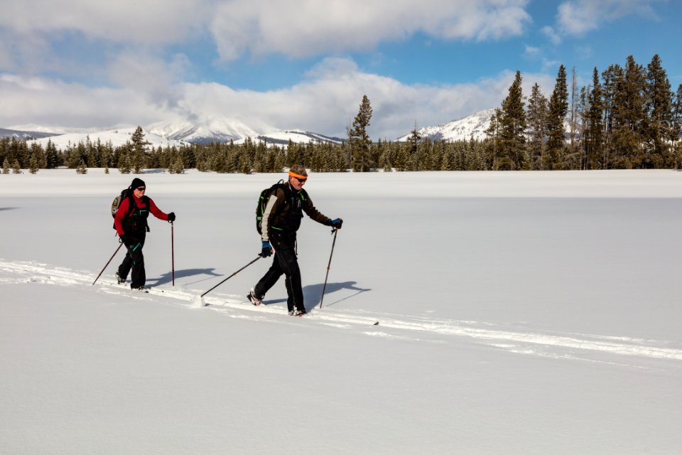 Skiing the Sheepeater Ski Trail through Gardners Hole