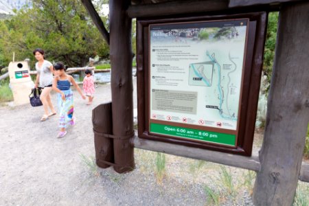 New trailhead sign at Boiling River