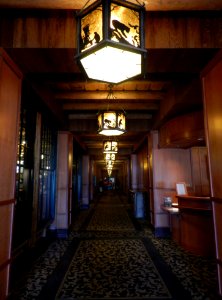 Old Faithful Lodge, hallway