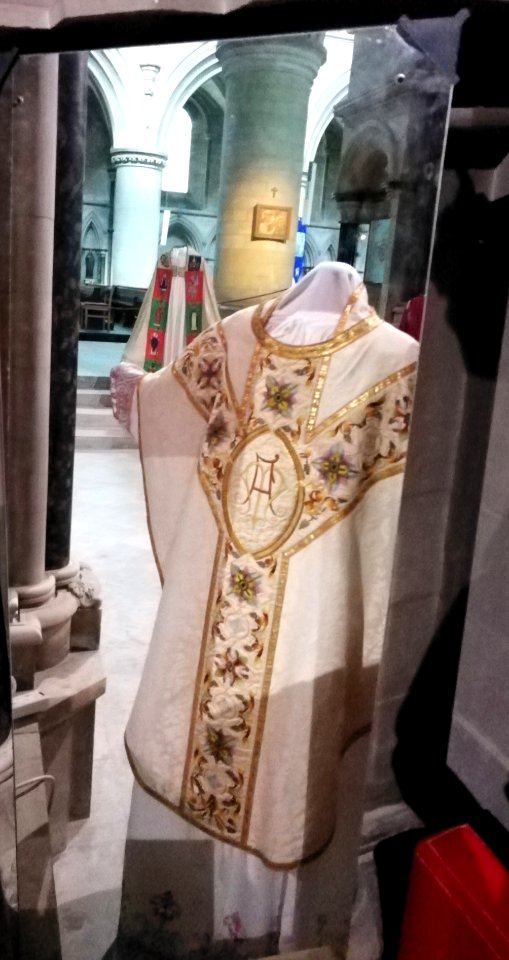 11 CHASUBLE STOLE MANIPLE reverse