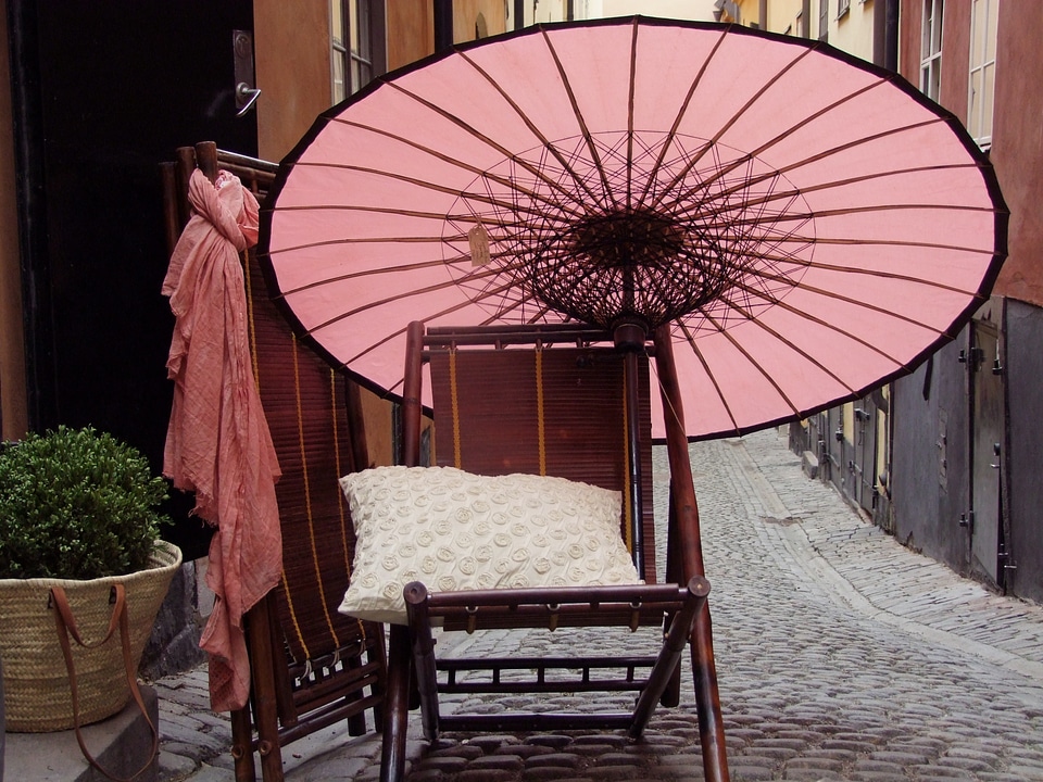 Quiet street outdoors