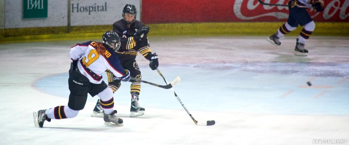 Ice Hockey - Guildford Lightning Vs Bracknell Queen Bees