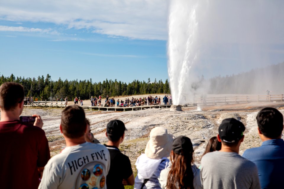 People watching a Beehive Geyser eruption (2)
