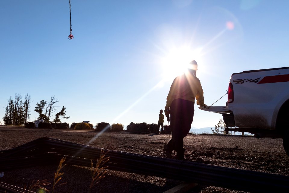 Helicopter crews haul rocks for Mt. Washburn Trail rehabilitation