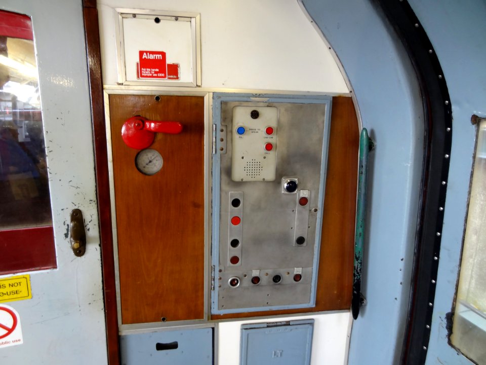 ISLE OF WIGHT (TUBE TRAIN)
