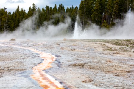 Bead Geyser eruption