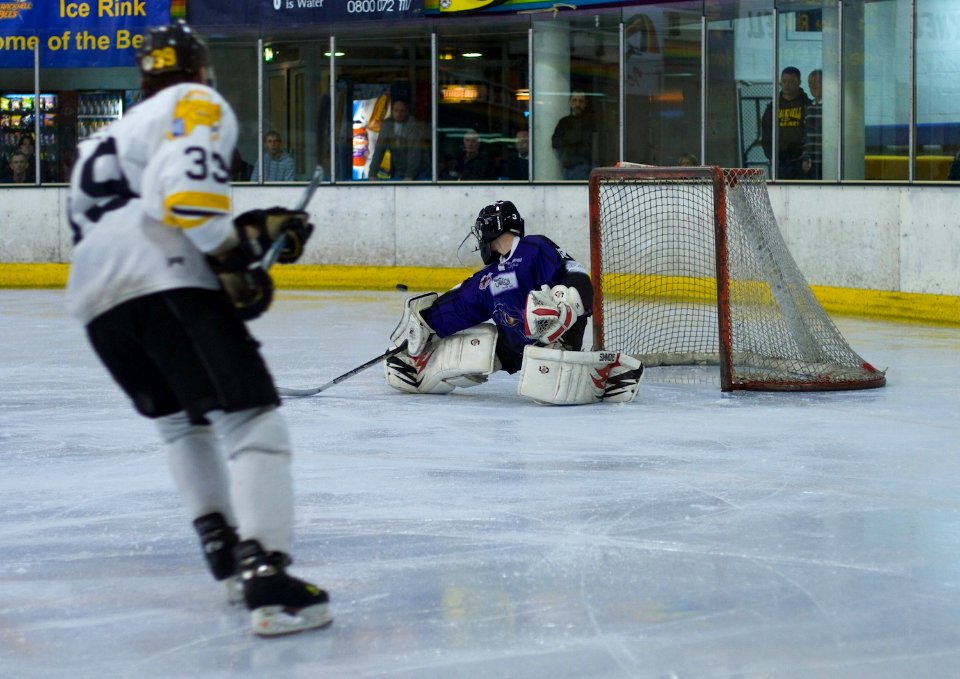 Bracknell Bees Vs Manchester Pheonix
