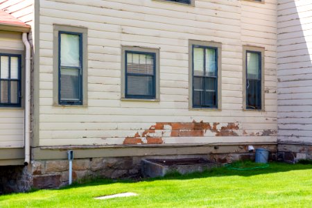 Poor condition of Fort Yellowstone buildings: historic employee housing (2)
