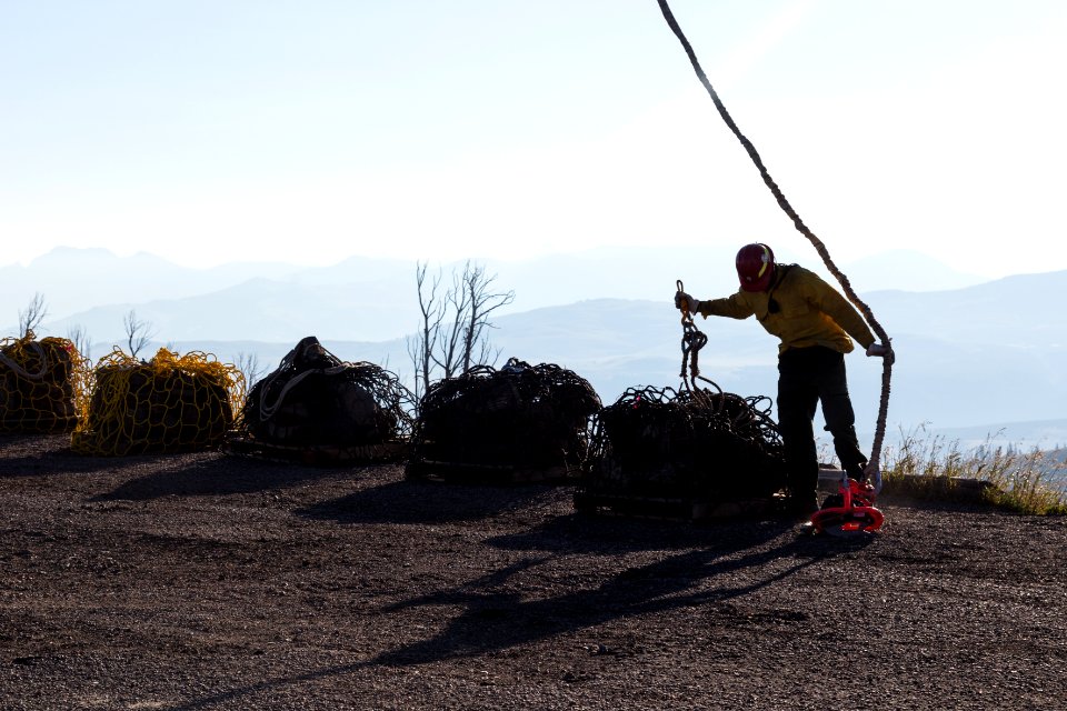 Helicopter crews haul rocks for Mt. Washburn Trail rehabilitation (4)