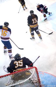 Ice Hockey - Guildford Lightning Vs Bracknell Queen Bees