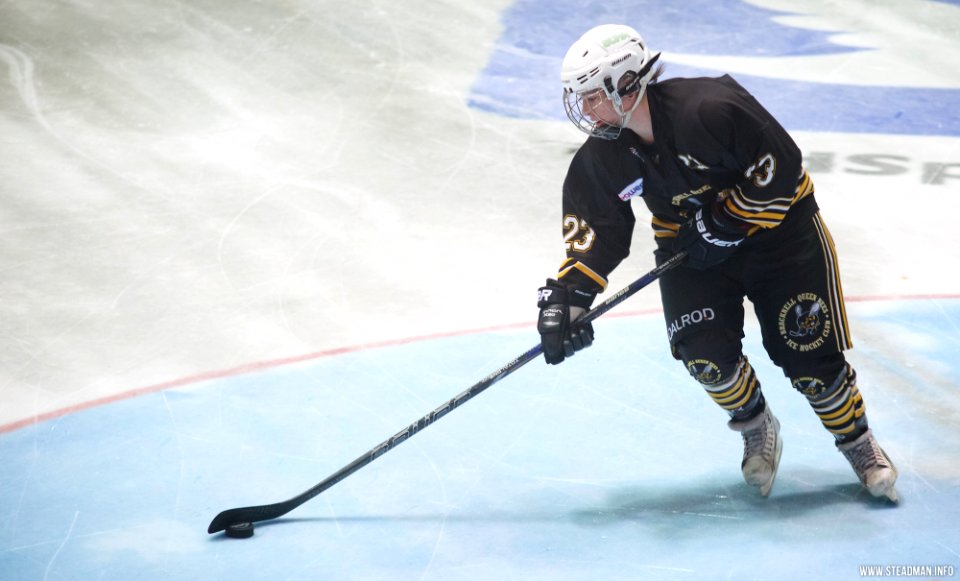 Ice Hockey - Guildford Lightning Vs Bracknell Queen Bees