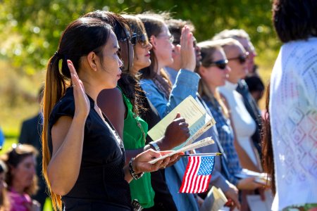 Petitioners taking the oath of citizenship photo