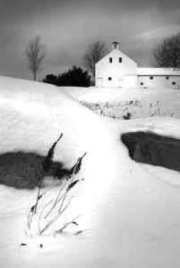 NH -  near the farm, jan 1975