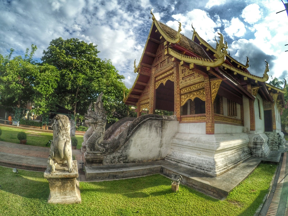 Cathedral castle wat phra singh