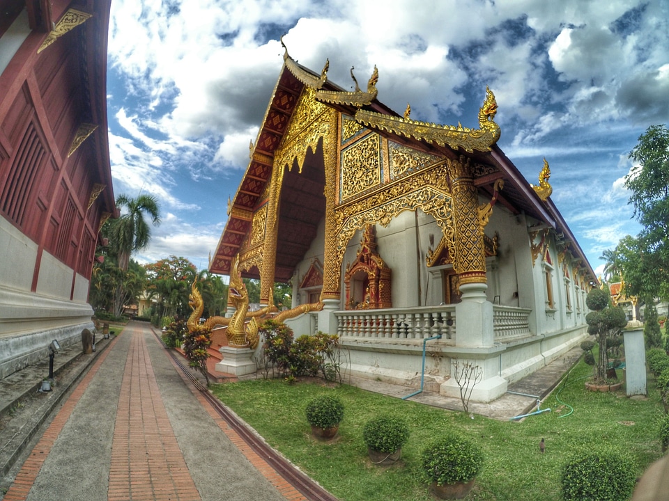 Cathedral castle wat phra singh