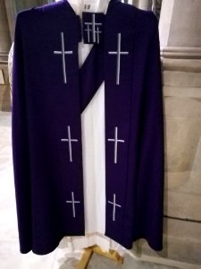 19 COPE WITH DEACONS STOLE front