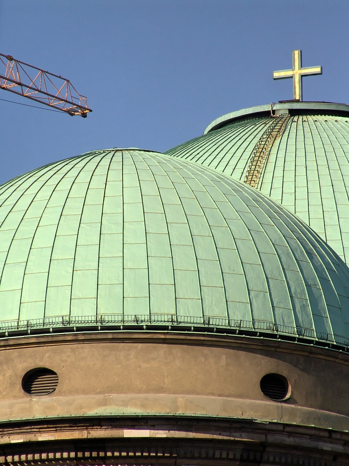 Berlin church crane