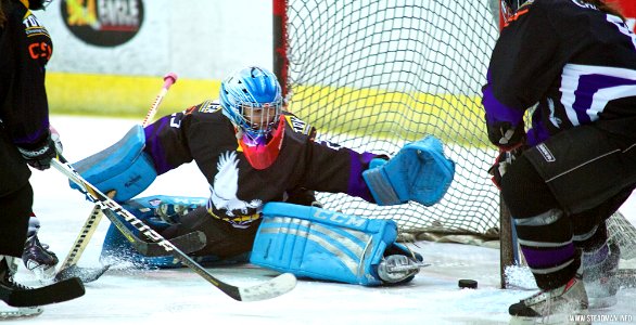 Ice Hockey - Guildford Lightning Vs Milton Keynes Falcons