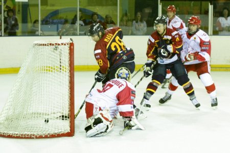 Guildford Flames At Swindon Wildcats photo