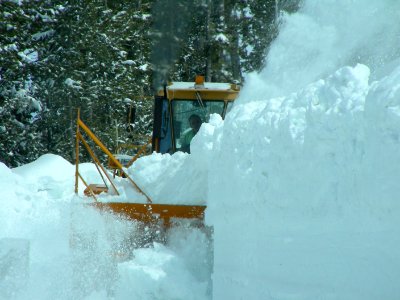 Jerry Taylor making snow fly