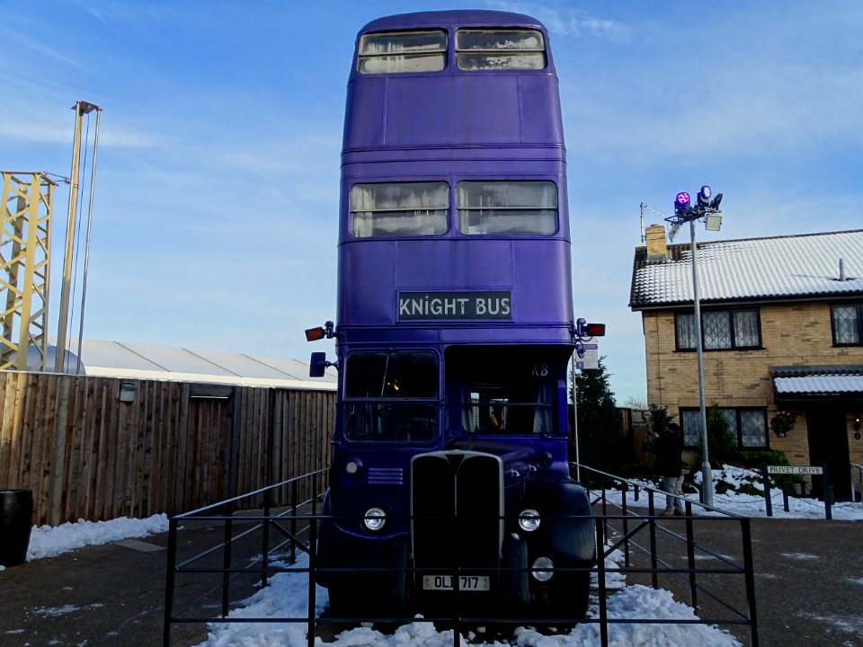 Harry Potter Knight Bus OLD 717?