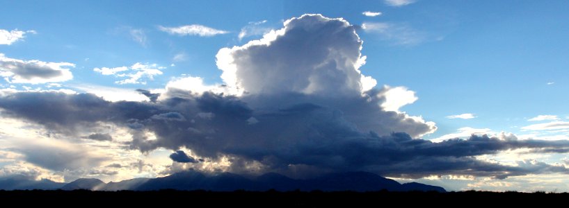 HANKSVILLE AREA, WAYNE CO, UT - 2016-09-30 - Burr Point -11 storm building over henry mts