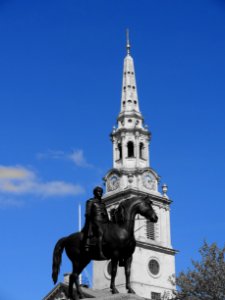 TRAFALGAR SQUARE LONDON photo