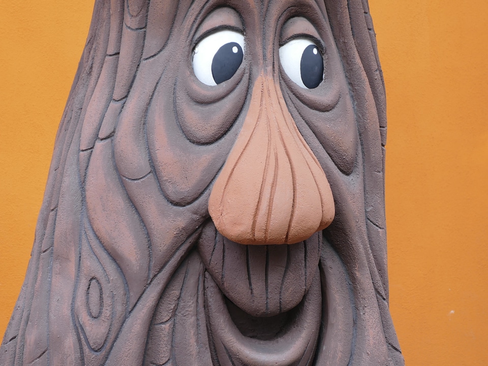 Wood holzfigur sculpture