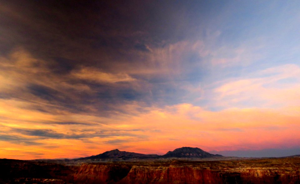 CAPITOL REEF NATIONAL PARK area, GARFIELD CO, UTAH - 2017-10-23 - campsite west rim of Bullfrog Canyon (9)