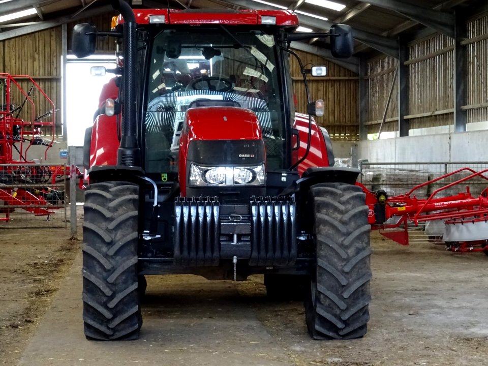 SHINEY RED TRACTOR